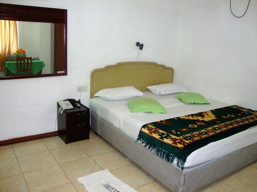 Green Park Beach Hotel Trincomalee Chambre photo