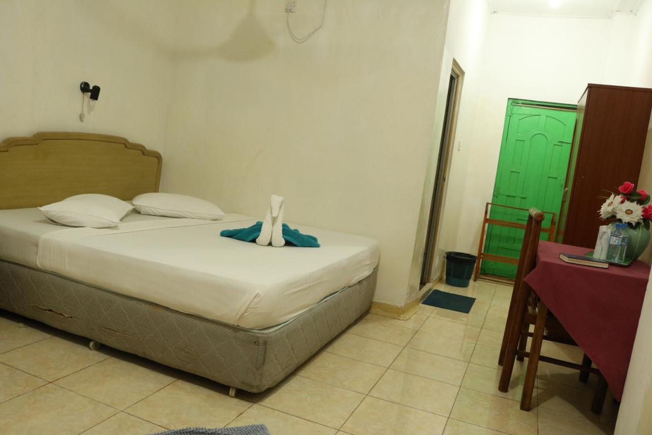 Green Park Beach Hotel Trincomalee Extérieur photo